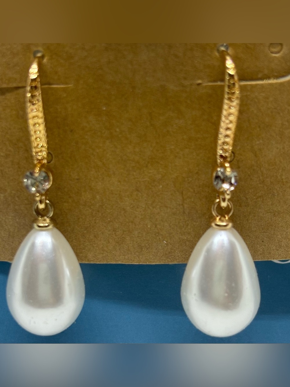 Gold Pearl Teardrop Drop Earrings - White Pearls